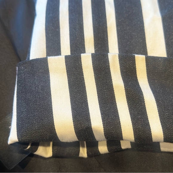 Alice + Olivia Striped Oversized Blazer/Jacket Size: M - Picture 6 of 6